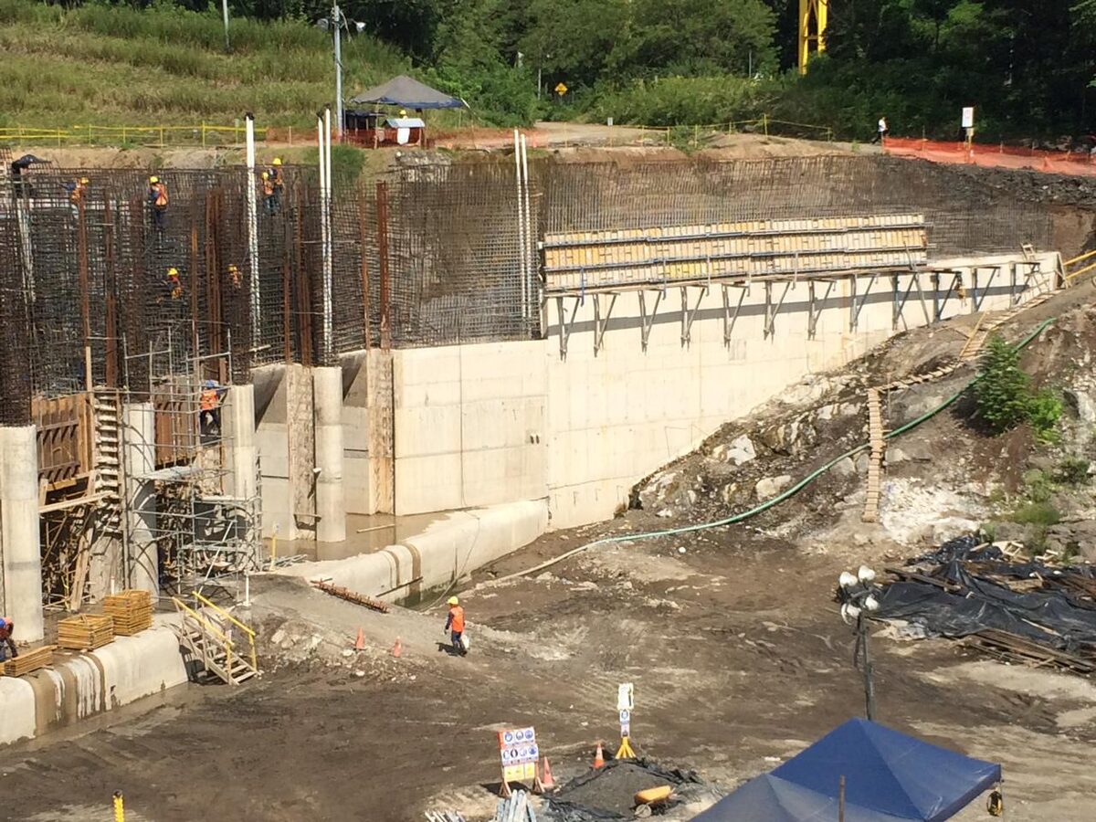 Proyecto industrial con TACHAFORM